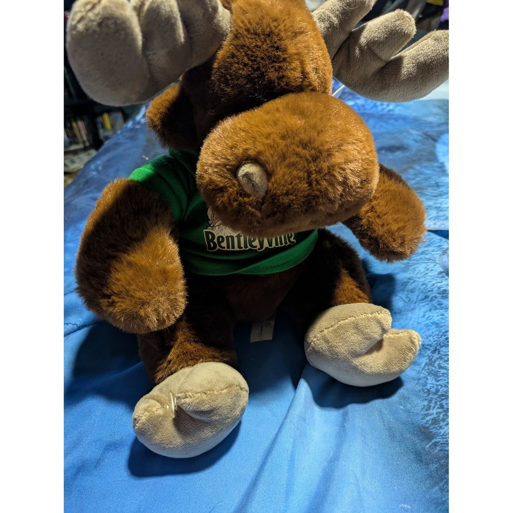 Wishpets Bentleyville Tour of Lights‎ Moose Plush Green Hoodie Santa Brown 84818